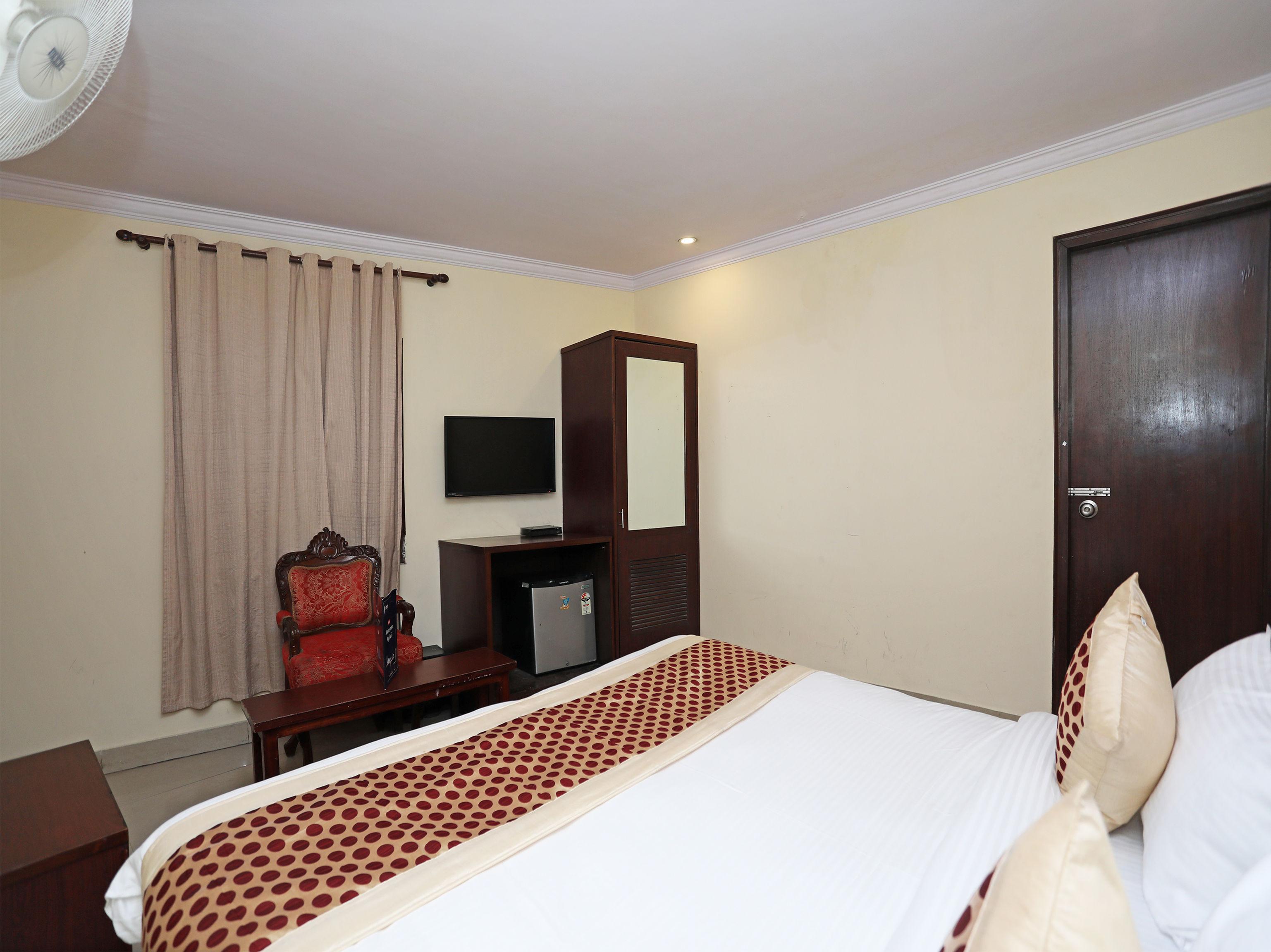 Capital O 10750 Hotel Vivek New Delhi Luaran gambar