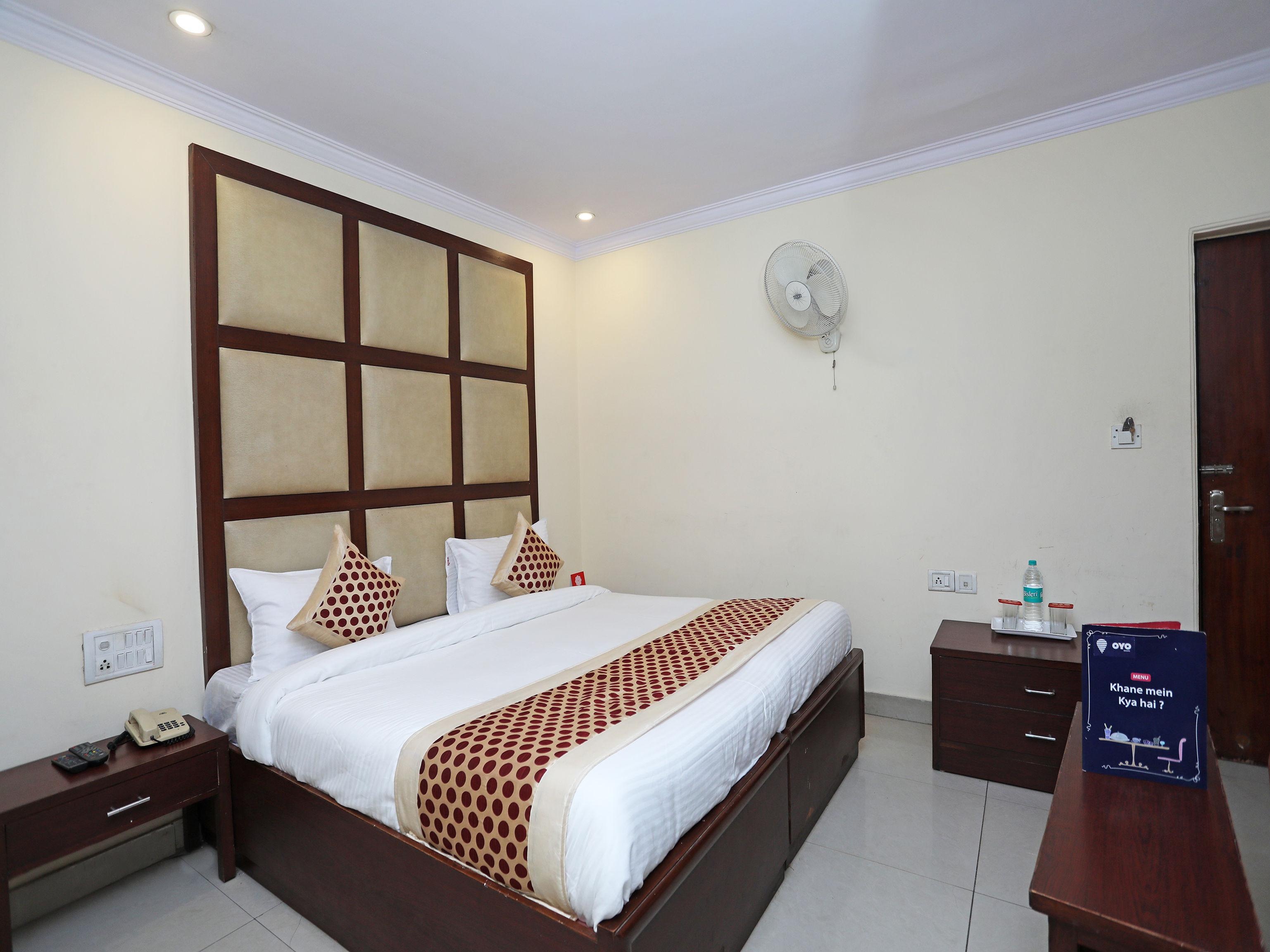 Capital O 10750 Hotel Vivek New Delhi Luaran gambar