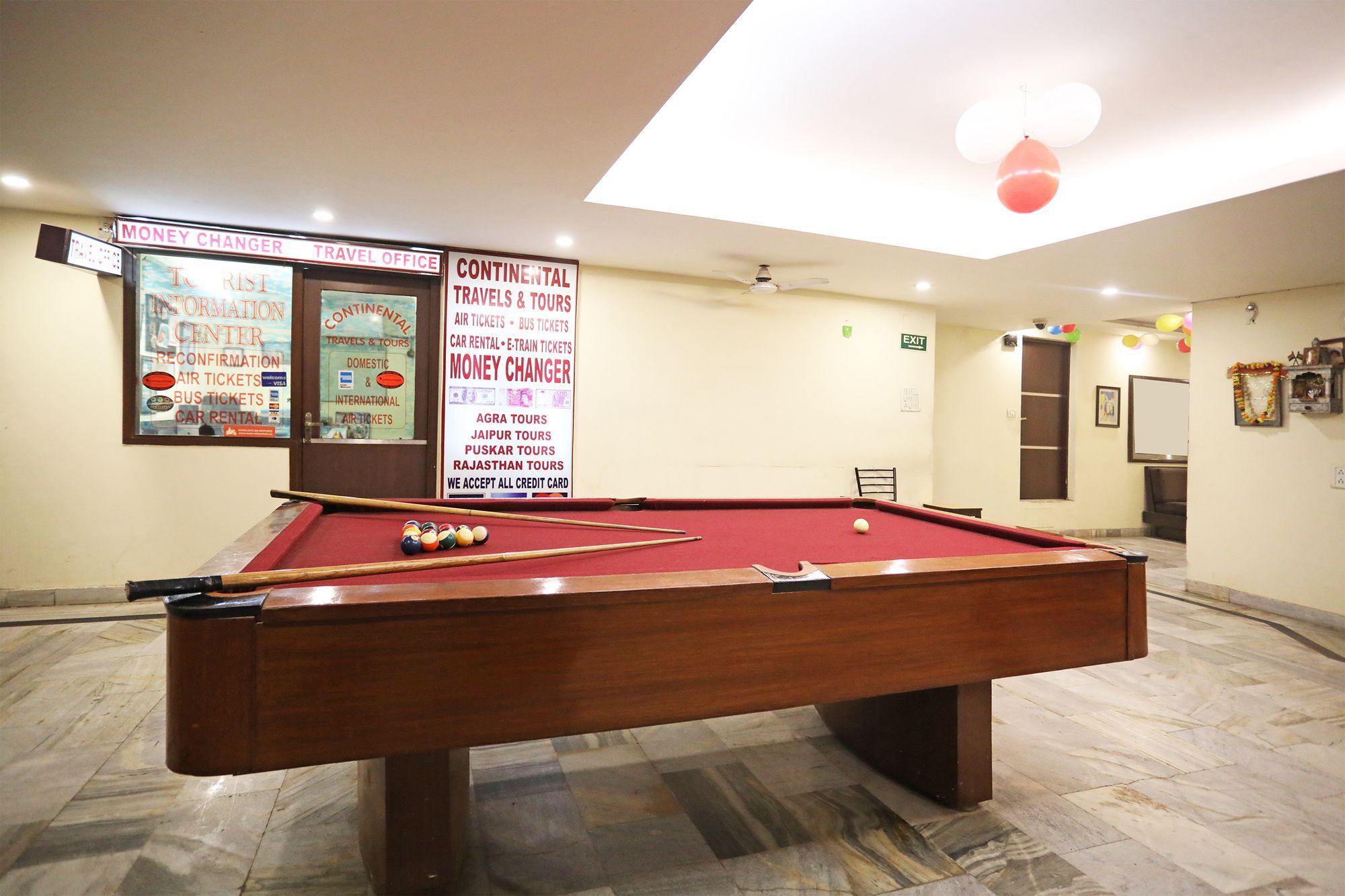 Capital O 10750 Hotel Vivek New Delhi Luaran gambar